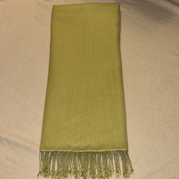 Pashima Scarf - Picture 3 of 5